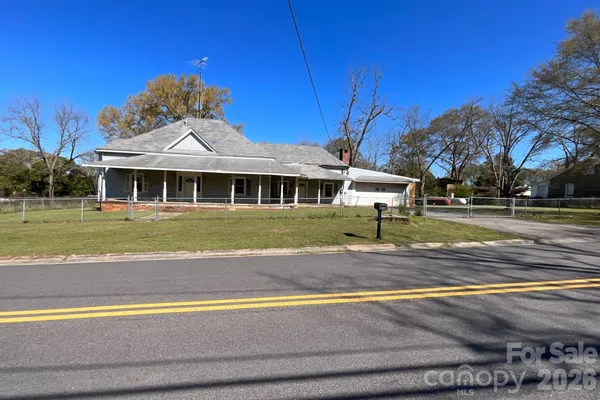$280,000 | 412 West Liberty Street, Winnsboro, SC 29180