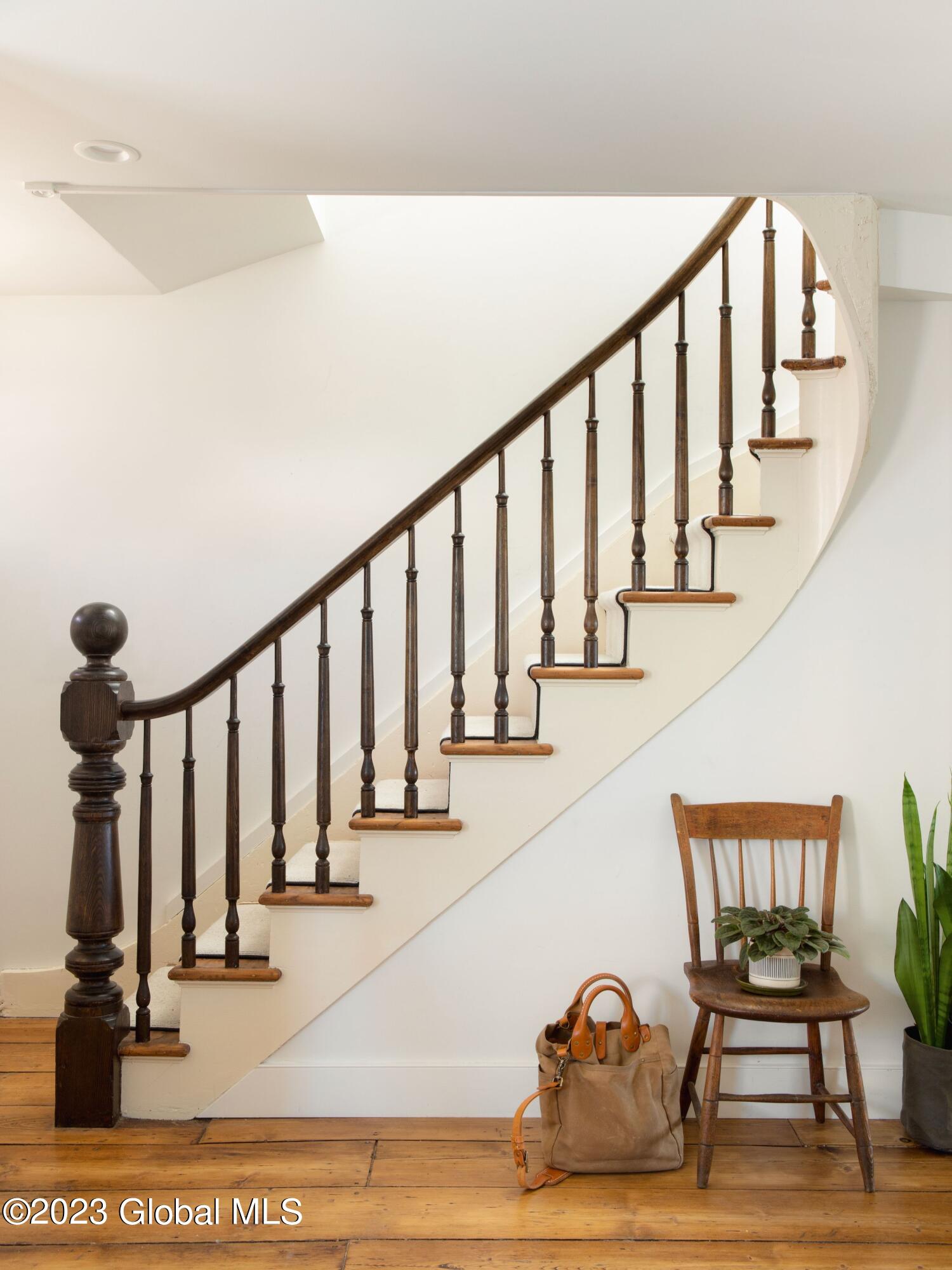 249 State Street Hudson, NY 12534 - Photo 2 of 24 photo_online_002