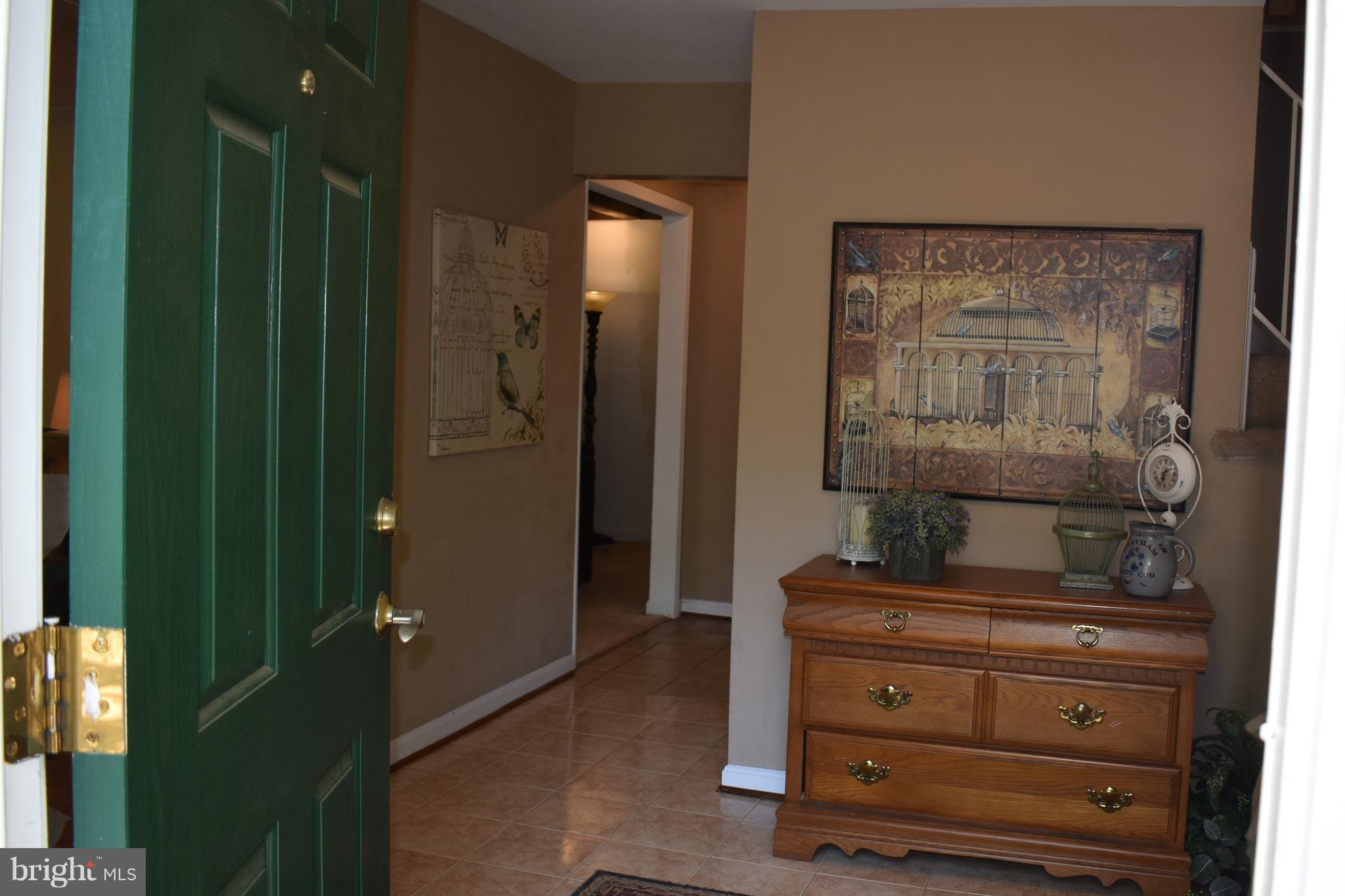 8618 Stonewall Road Manassas, VA 20110 - Photo 3 of 30 You'll love the atmosphere!