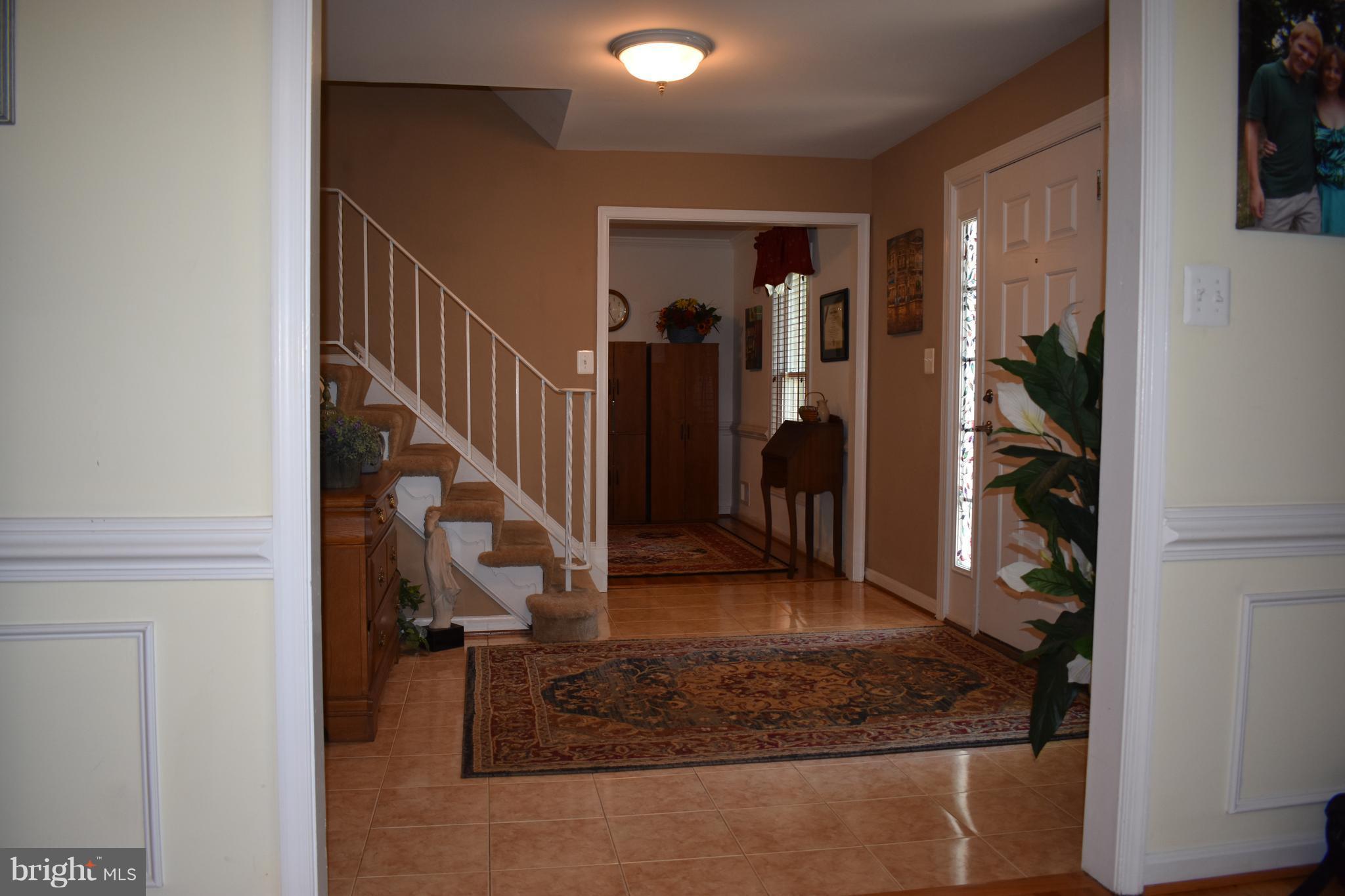 8618 Stonewall Road Manassas, VA 20110 - Photo 6 of 30 Great details throughout!