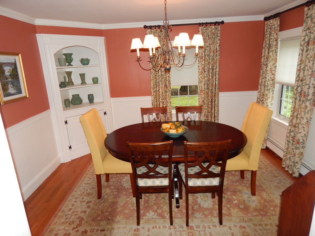 38 Pine Plain Road Wellesley, MA 02481 - Photo 4 of 30