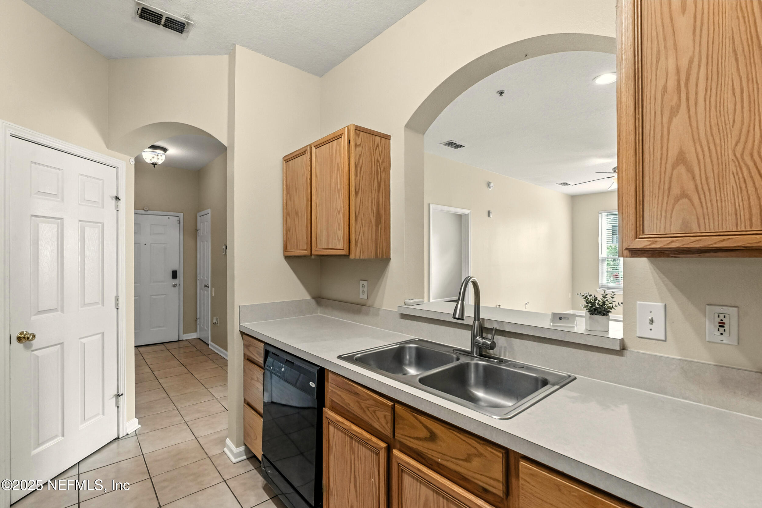 7990 Baymeadows Road East, Unit 410 Jacksonville, FL 32256 - Photo 12 of 31 10_homeprimemedia-10