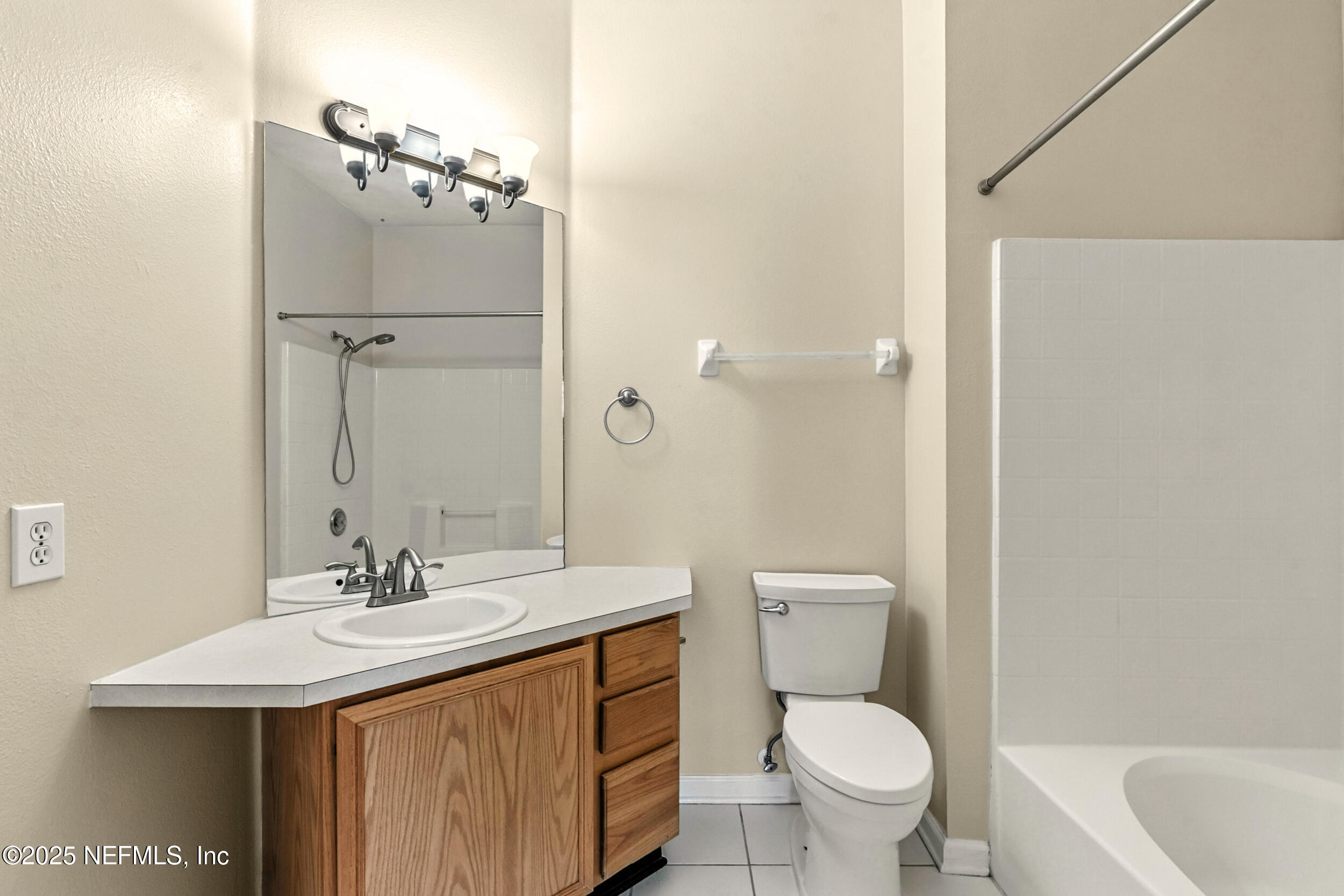 7990 Baymeadows Road East, Unit 410 Jacksonville, FL 32256 - Photo 19 of 31 15_homeprimemedia-15