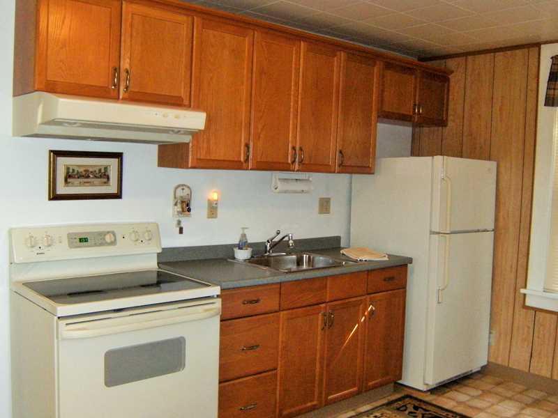 250 McCoy Road McKees Rocks, PA 15136 - Photo 3 of 12 Kitchen.