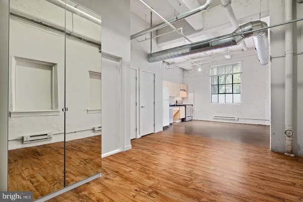 $2,468 | 412 South 13th Street, Unit 505, Philadelphia, PA 19147