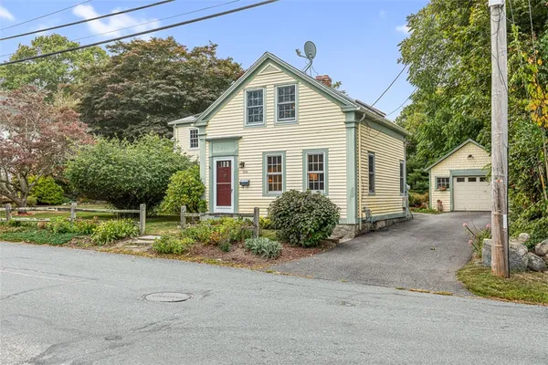 $675,000 | 228 Rodman Street, South Kingstown, RI 02879
