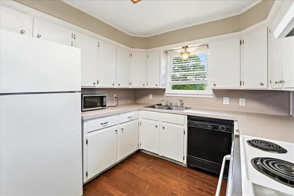 $1,450 | 15106 County Road 431, Unit A, Lindale, TX 75771