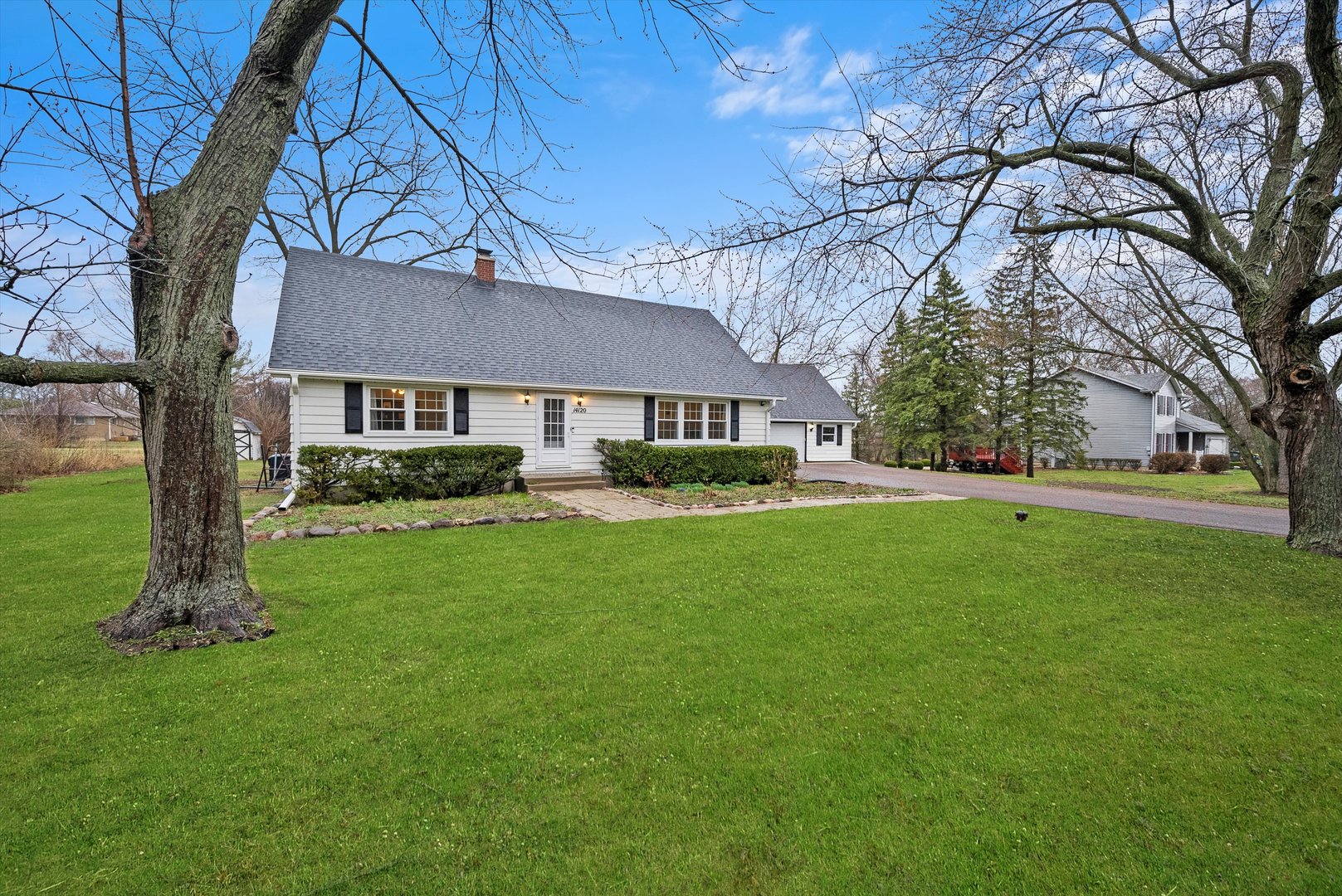 14120 Oak Knoll Road Wadsworth, IL 60083 - Photo 5 of 48 Gallery Image 5