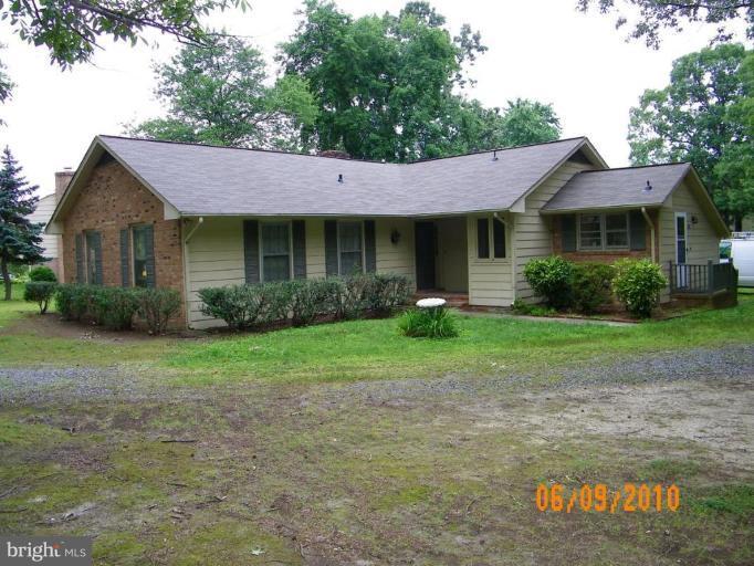 212 North Randolph Road Fredericksburg, VA 22405 - Photo 1 of 7 Exterior (Main)