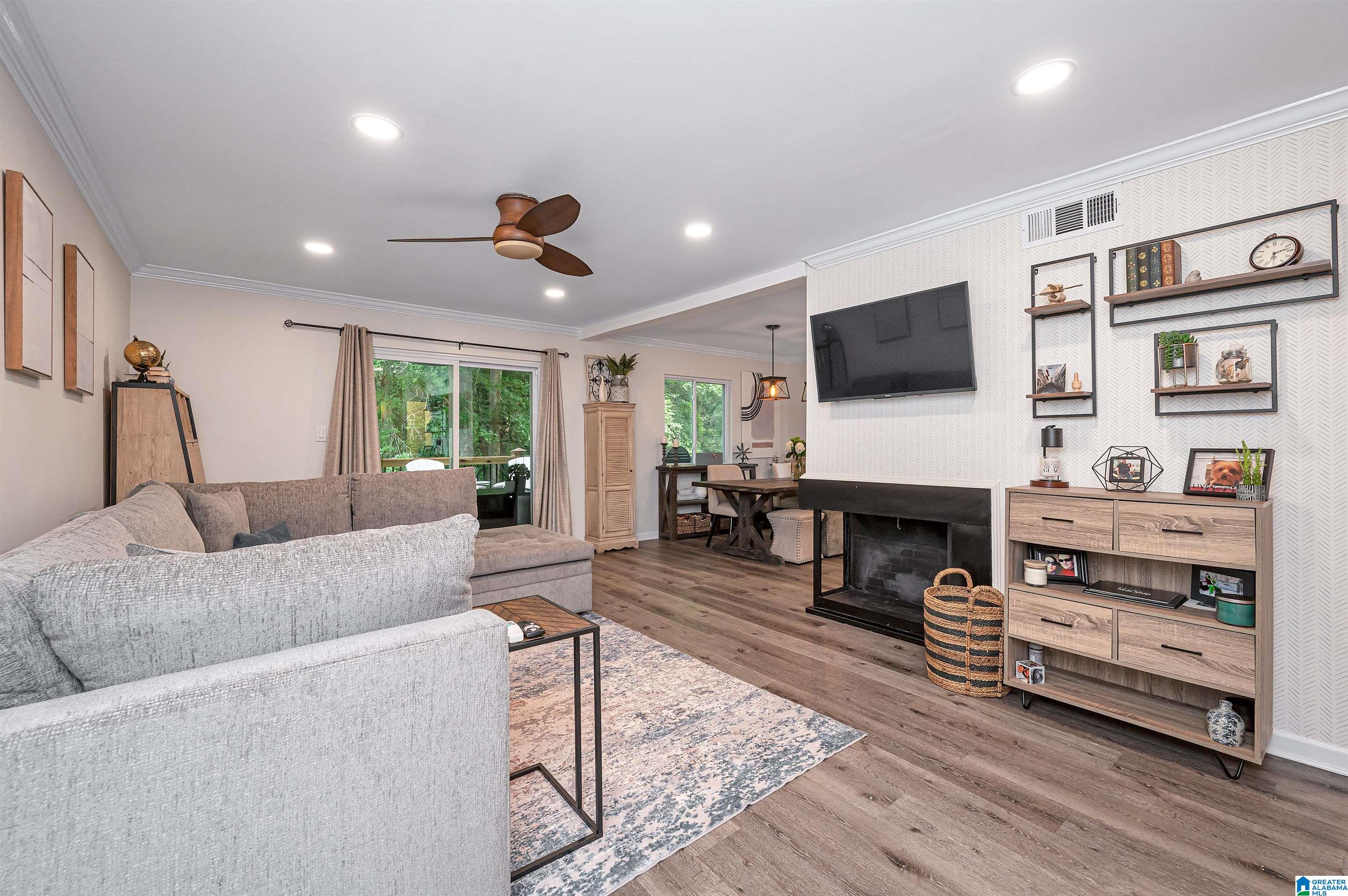 152 W Green, Unit 152 Birmingham, AL 35243 - Photo 1 of 40