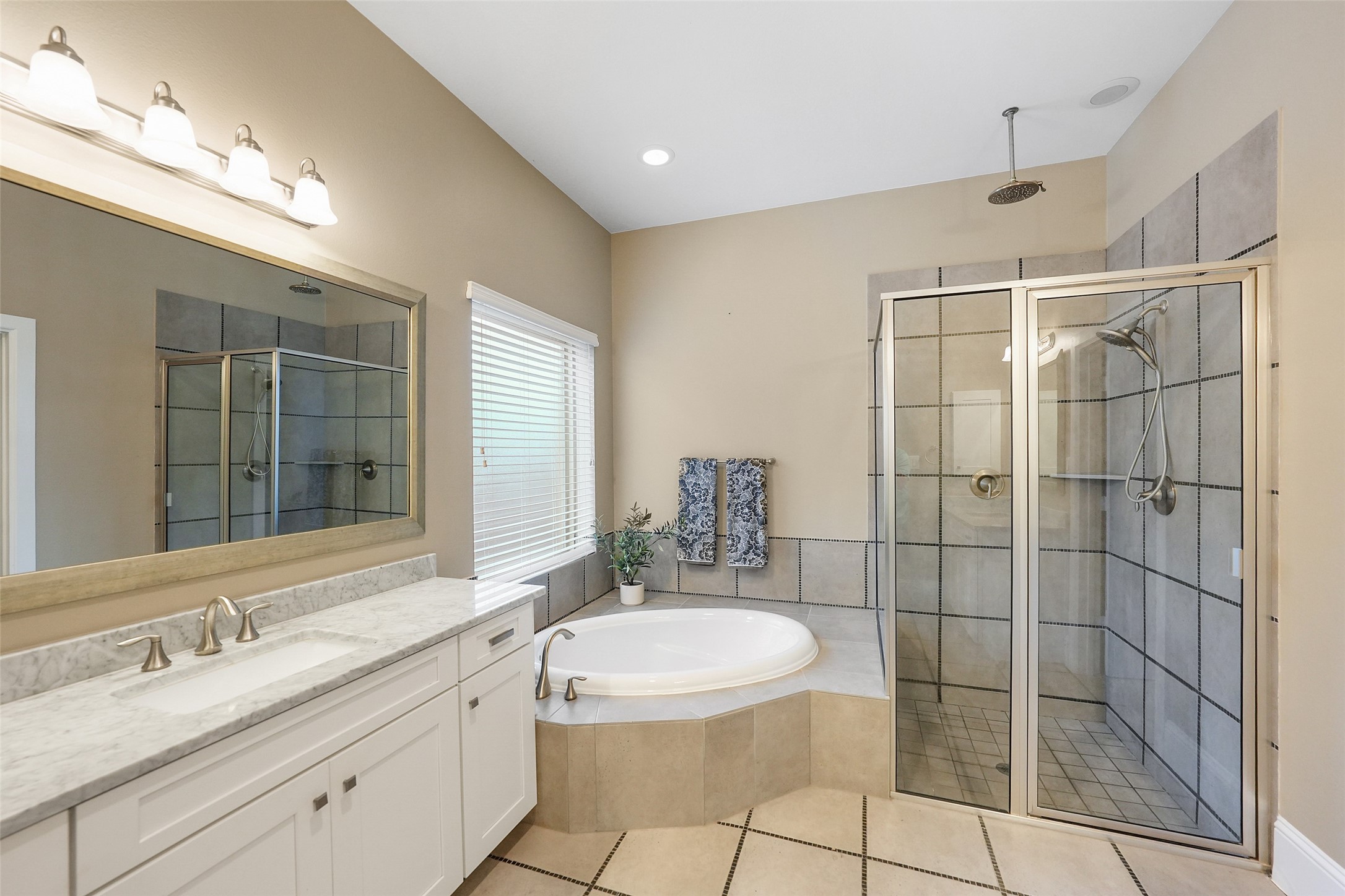 8206 Caroline Ridge Drive Humble, TX 77396 - Photo 21 of 45