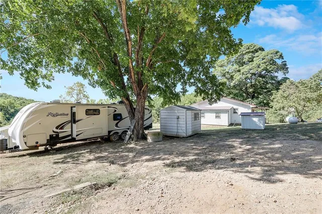 $1,625,000 | 27930 Hwy B, Lincoln, MO 65338