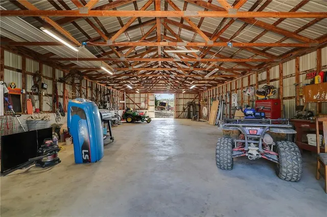 $1,625,000 | 27930 Hwy B, Lincoln, MO 65338