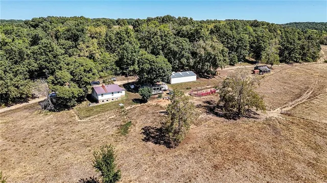 $1,625,000 | 27930 Hwy B, Lincoln, MO 65338