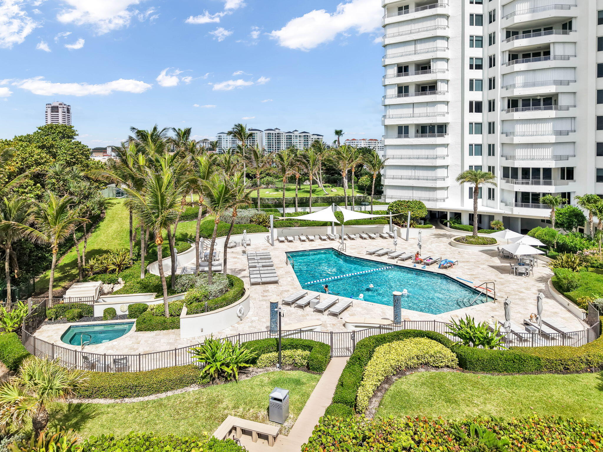 550 South Ocean Boulevard, Unit 1906 Boca Raton, FL 33432 - Photo 36 of 47 Community Pool