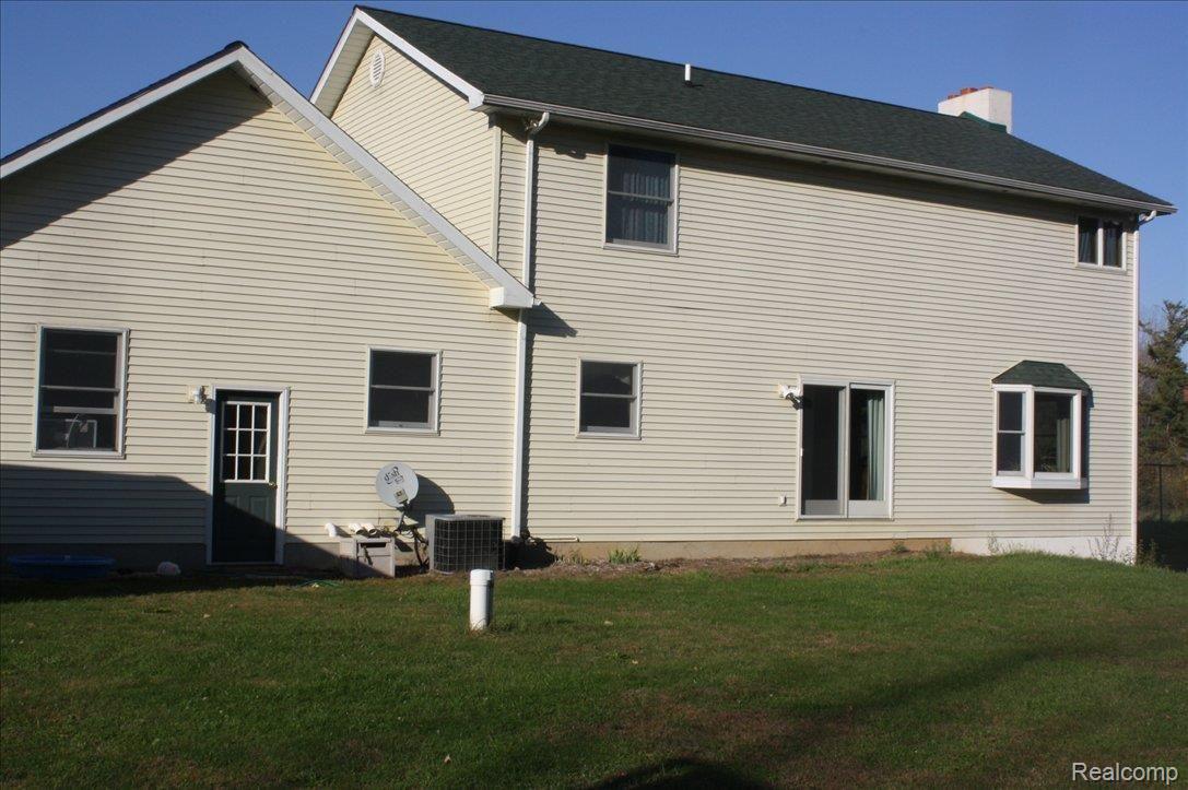 3851 Stanley Rd 033