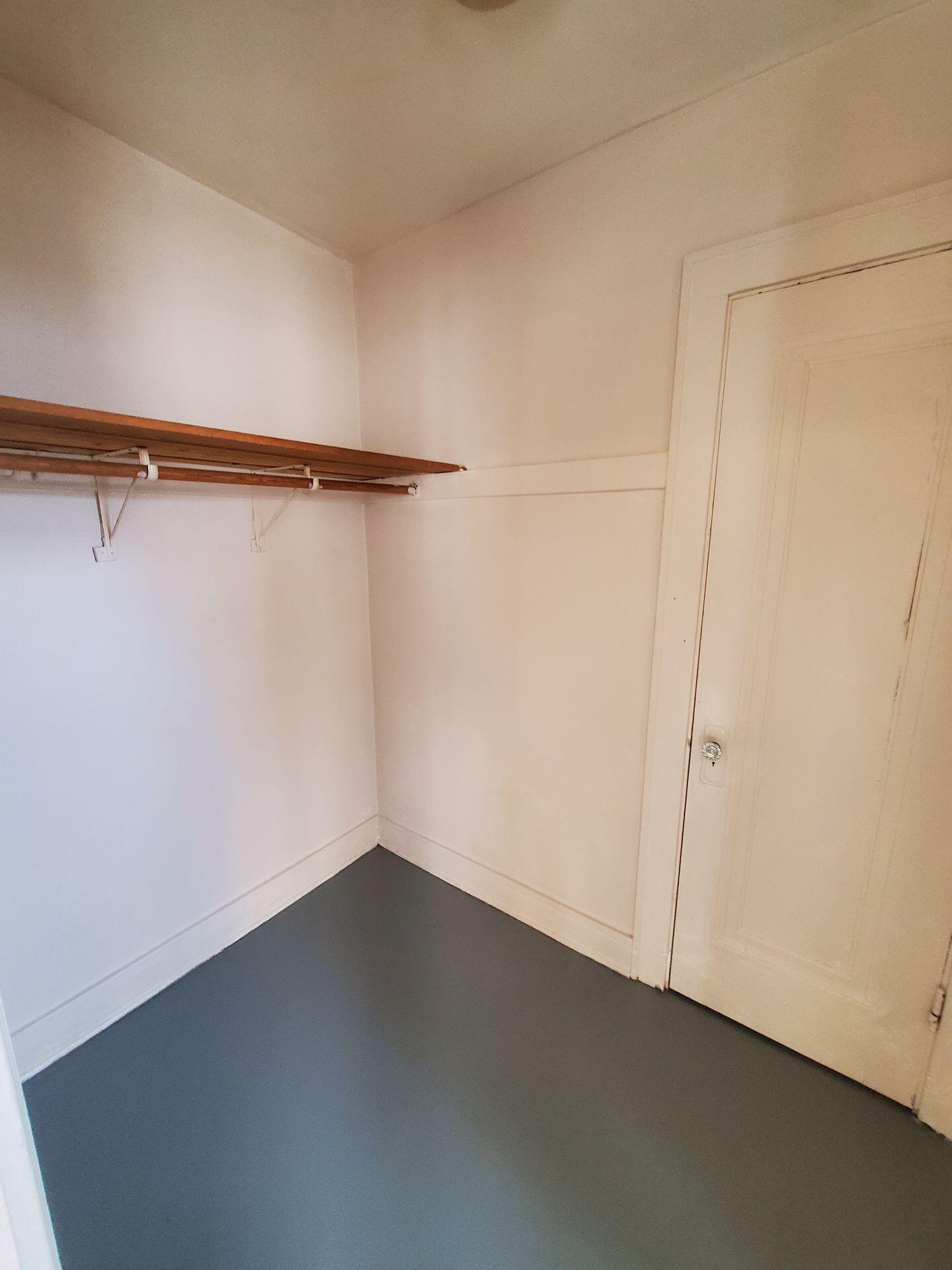 614 6th Street Racine, WI 53403 - Photo 59 of 63 Unit 4 614 6th St 3