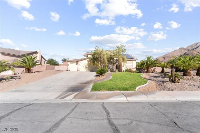$890,000 | 7064 New Moon Way, Las Vegas, NV 89110