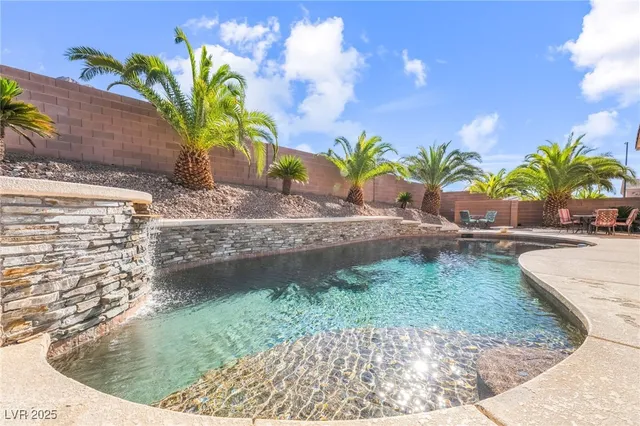 $890,000 | 7064 New Moon Way, Las Vegas, NV 89110