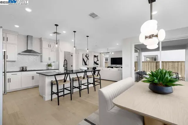 $1,268,110 | 515 East Fiorino Street, Mountain House, CA 95391