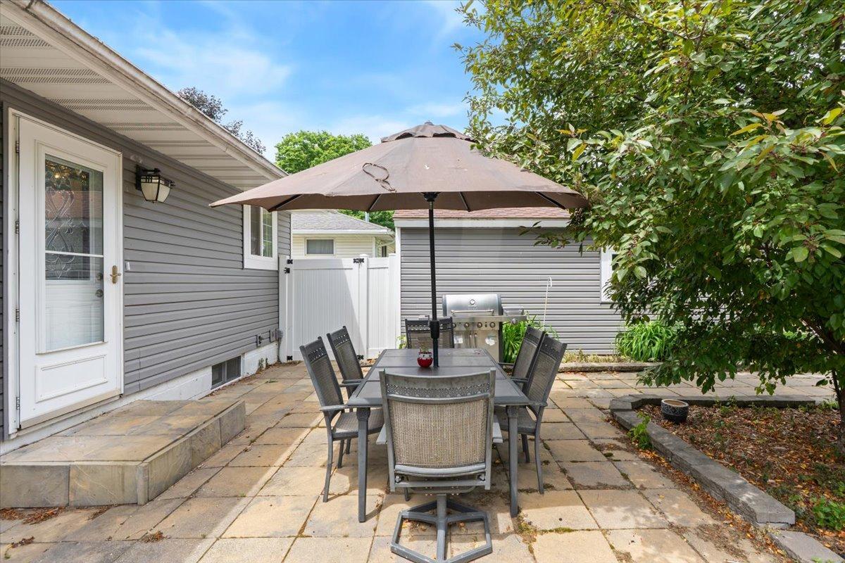 915 11 1/2 Street Southwest Rochester, MN 55902 - Photo 28 of 31
