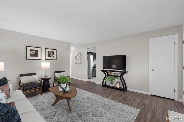 $139,000 | 610 Superior Drive, Ferguson, MO 63135