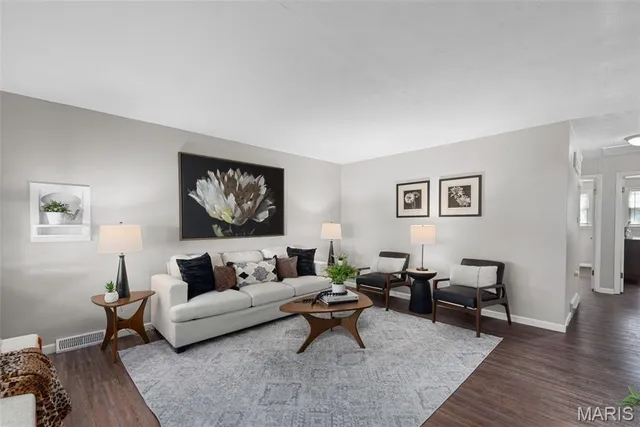 $139,000 | 610 Superior Drive, Ferguson, MO 63135