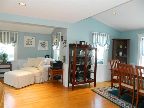 50 Bennett Road Marblehead, MA 01945 - Photo 4 of 26