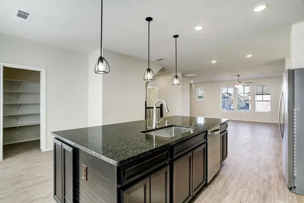 $2,950 | 3144 Founders Rock Drive, Houston, TX 77063