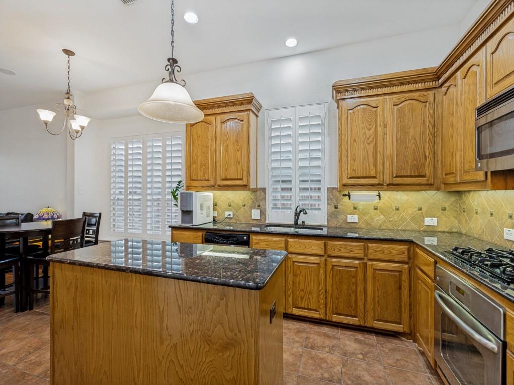 3078 Camden Bluff Road Frisco, TX 75034 - Photo 12 of 26