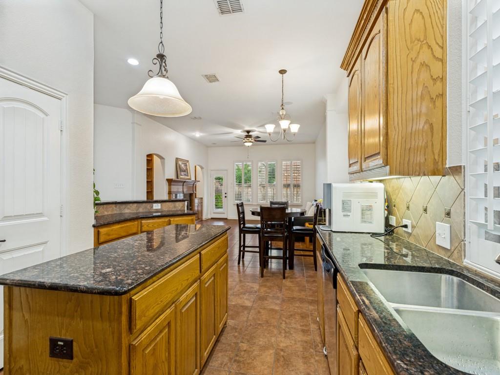 3078 Camden Bluff Road Frisco, TX 75034 - Photo 13 of 26