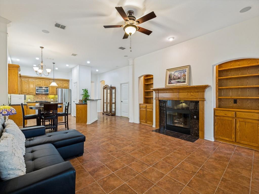3078 Camden Bluff Road Frisco, TX 75034 - Photo 10 of 26