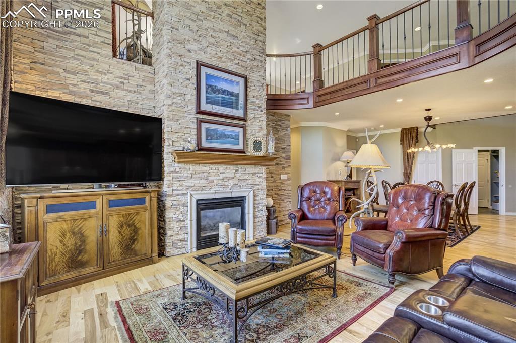 3271 Templeton Gap Road Colorado Springs, CO 80907 - Photo 9 of 49