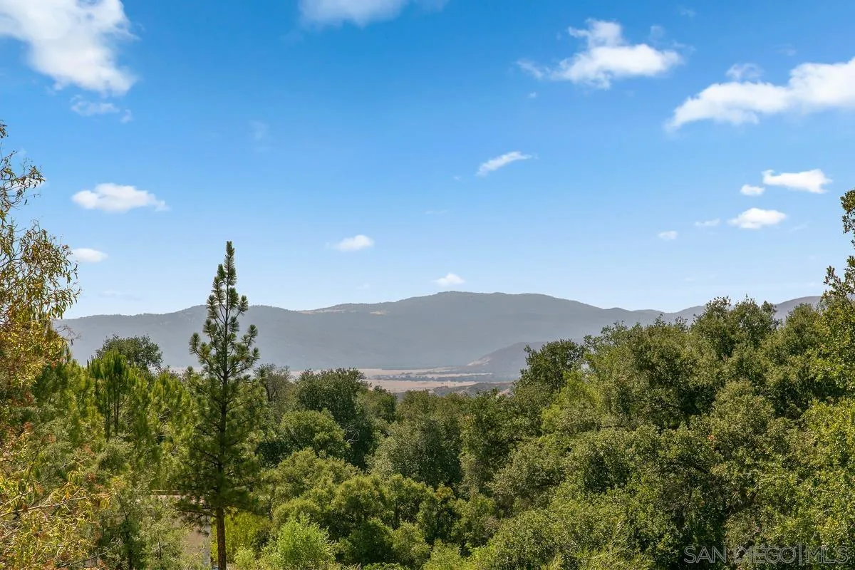 32630 Camino Moro Warner Springs, CA 92086 - Photo 31 of 33 a view of a city