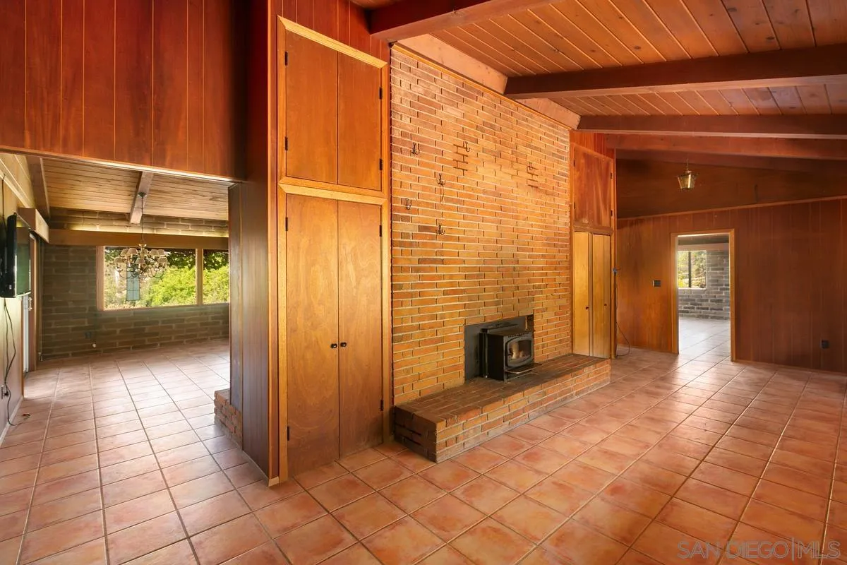 32630 Camino Moro Warner Springs, CA 92086 - Photo 6 of 33 a view of a entryway door with interior in the room