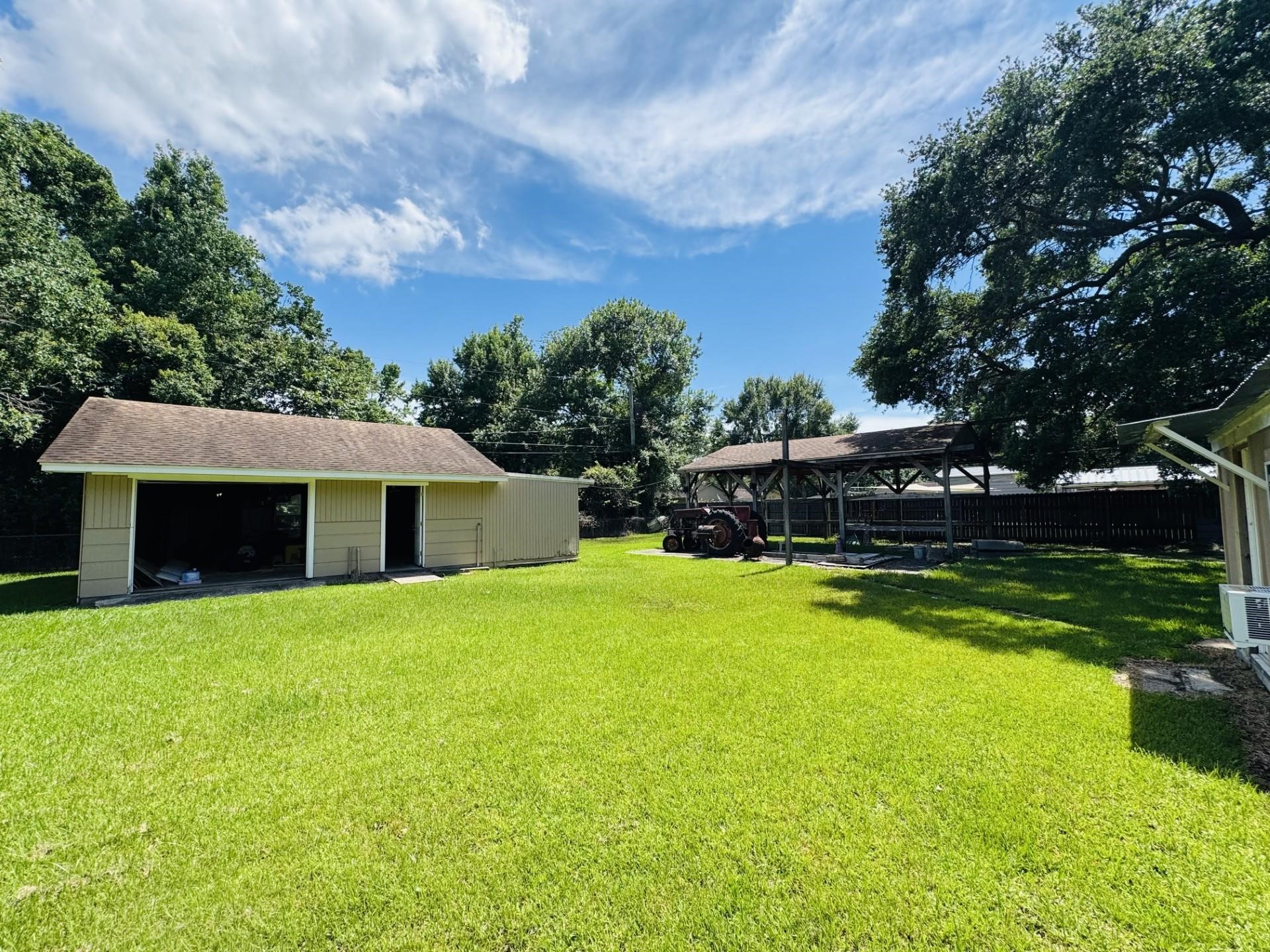 4012 Hillcrest Street Liberty, TX 77575 - Photo 12 of 20