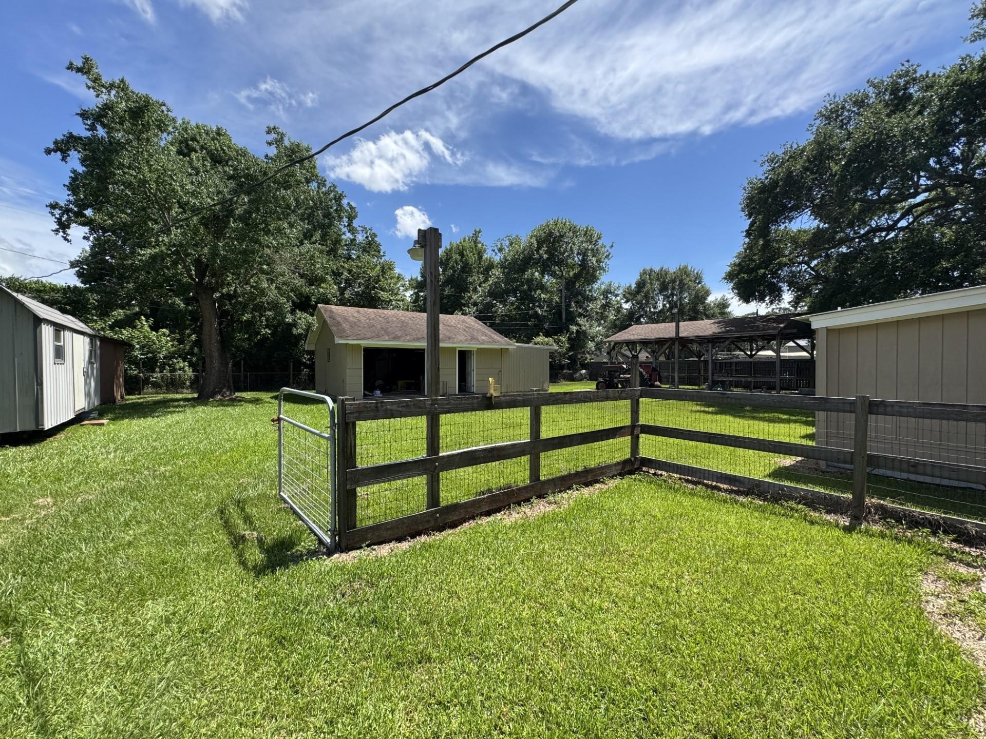 4012 Hillcrest Street Liberty, TX 77575 - Photo 16 of 20