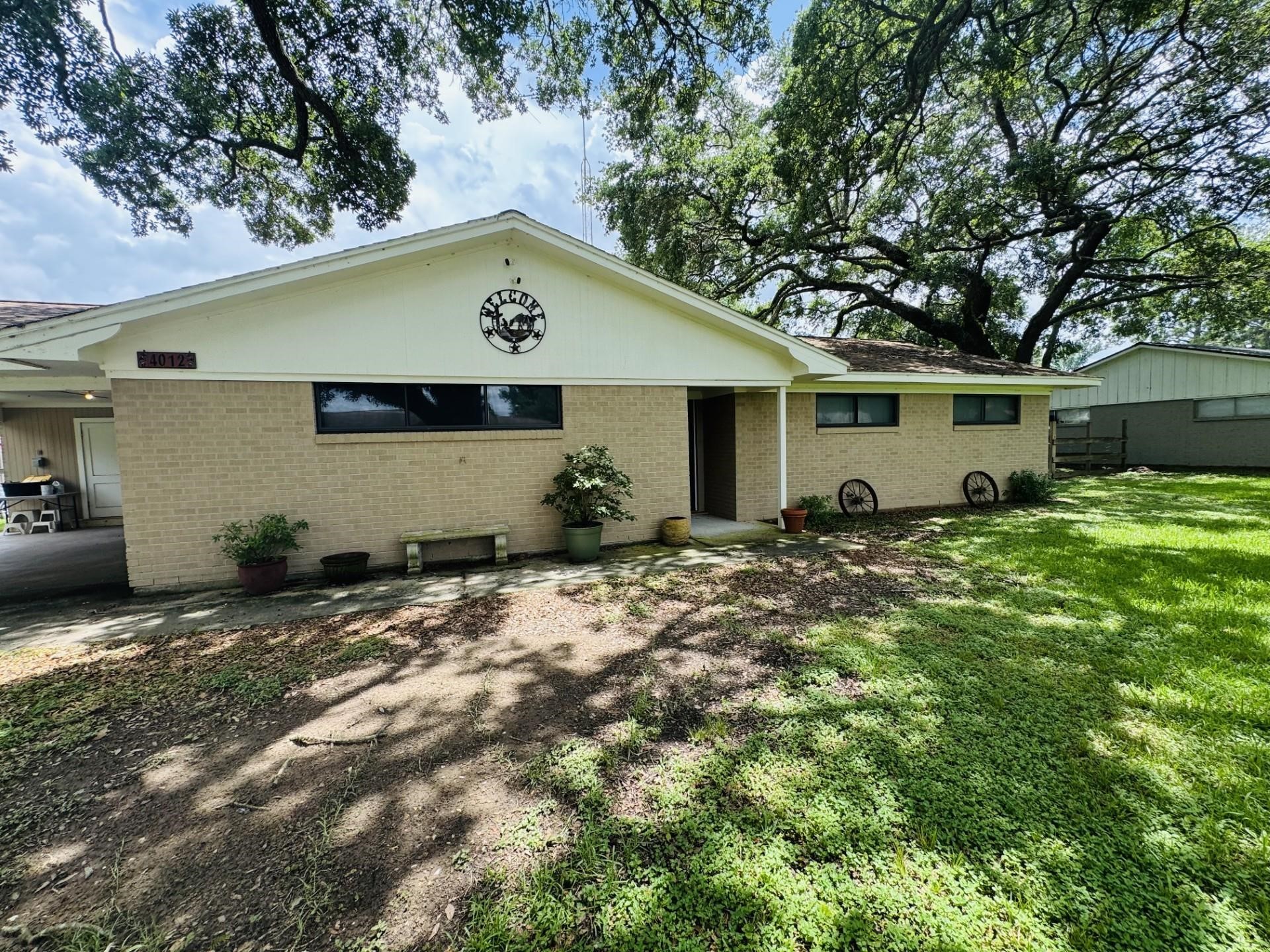 4012 Hillcrest Street Liberty, TX 77575 - Photo 2 of 20