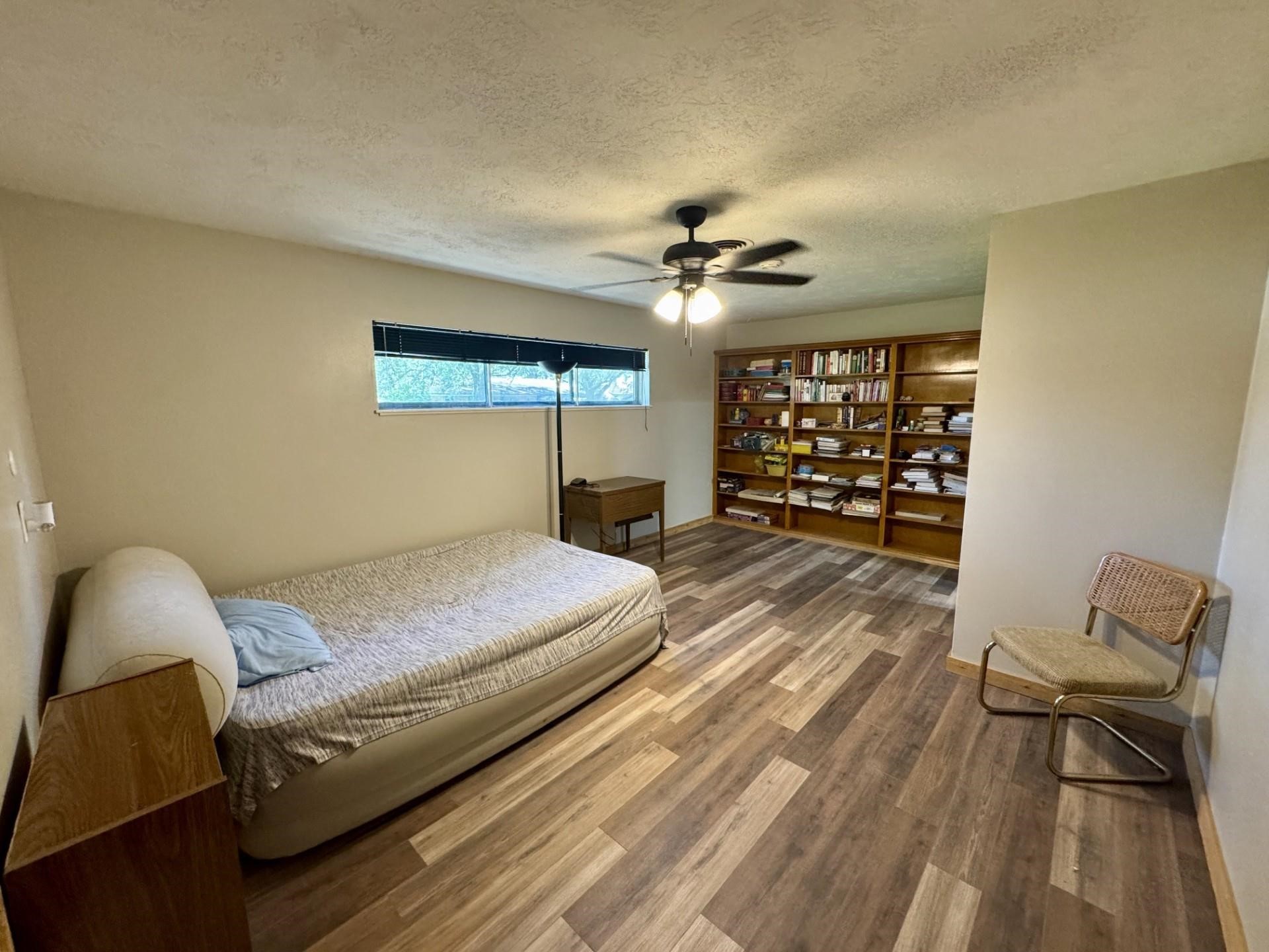 4012 Hillcrest Street Liberty, TX 77575 - Photo 6 of 20