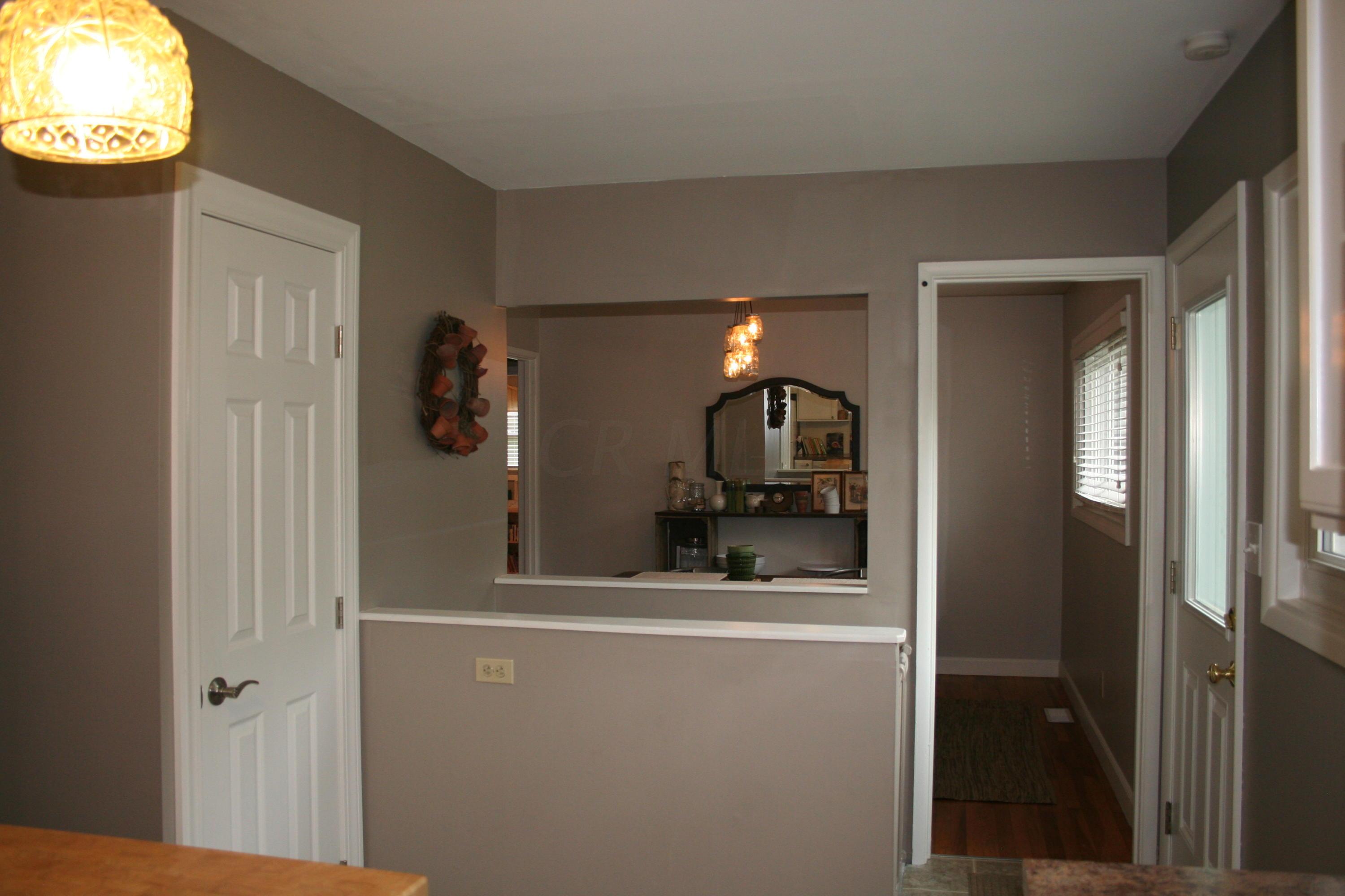 2772 Shrewsbury Road Columbus, OH 43221 - Photo 12 of 25