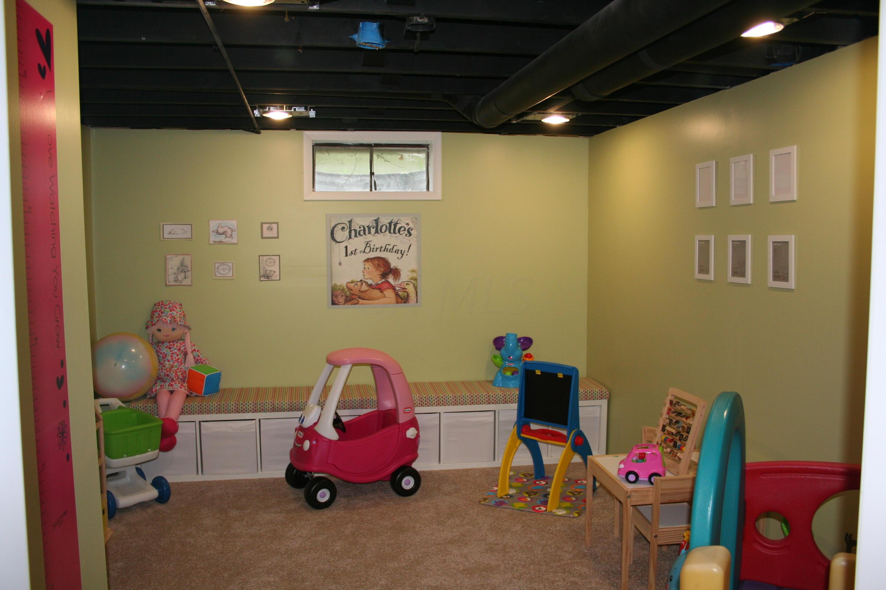 2772 Shrewsbury Road Columbus, OH 43221 - Photo 18 of 25