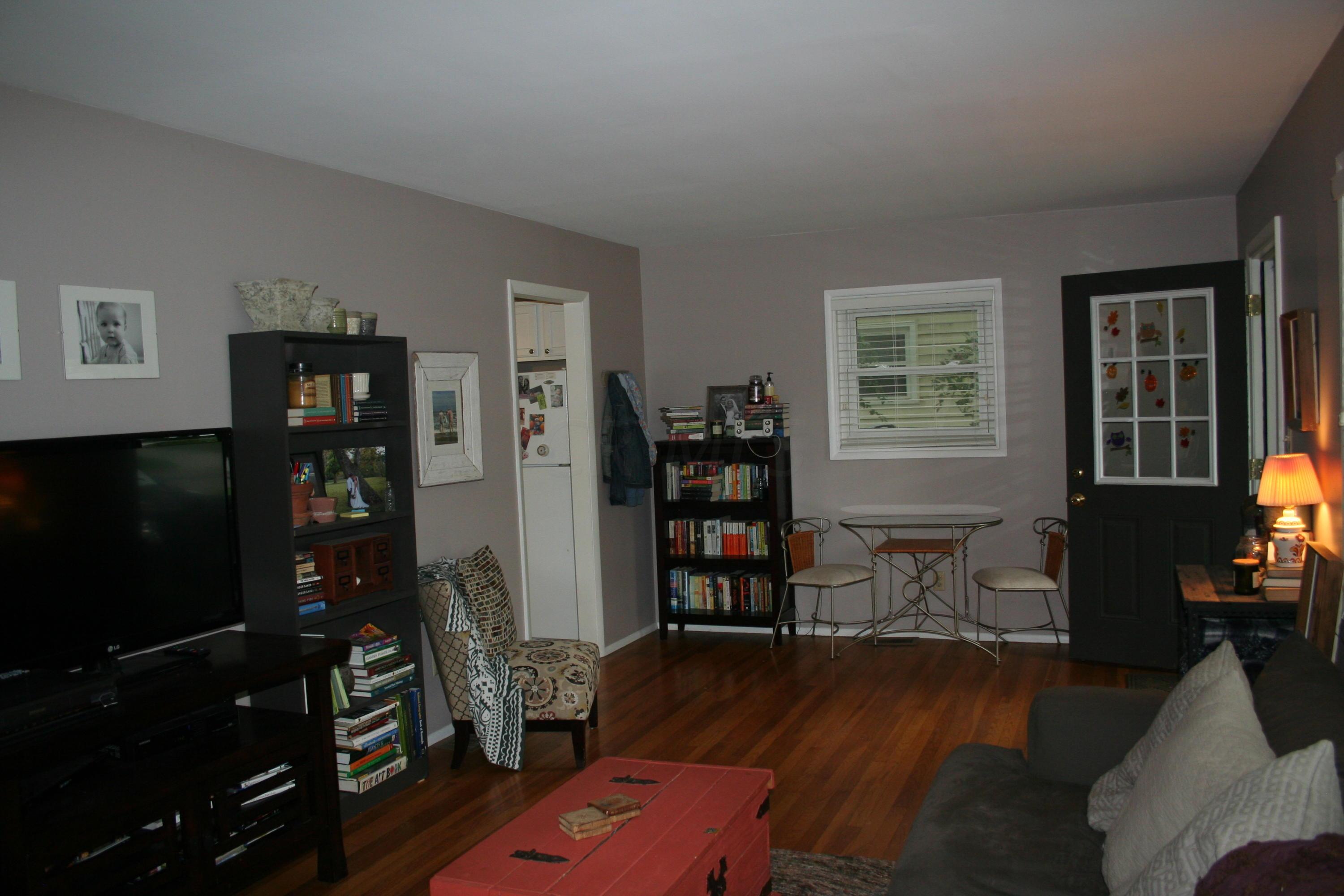 2772 Shrewsbury Road Columbus, OH 43221 - Photo 4 of 25
