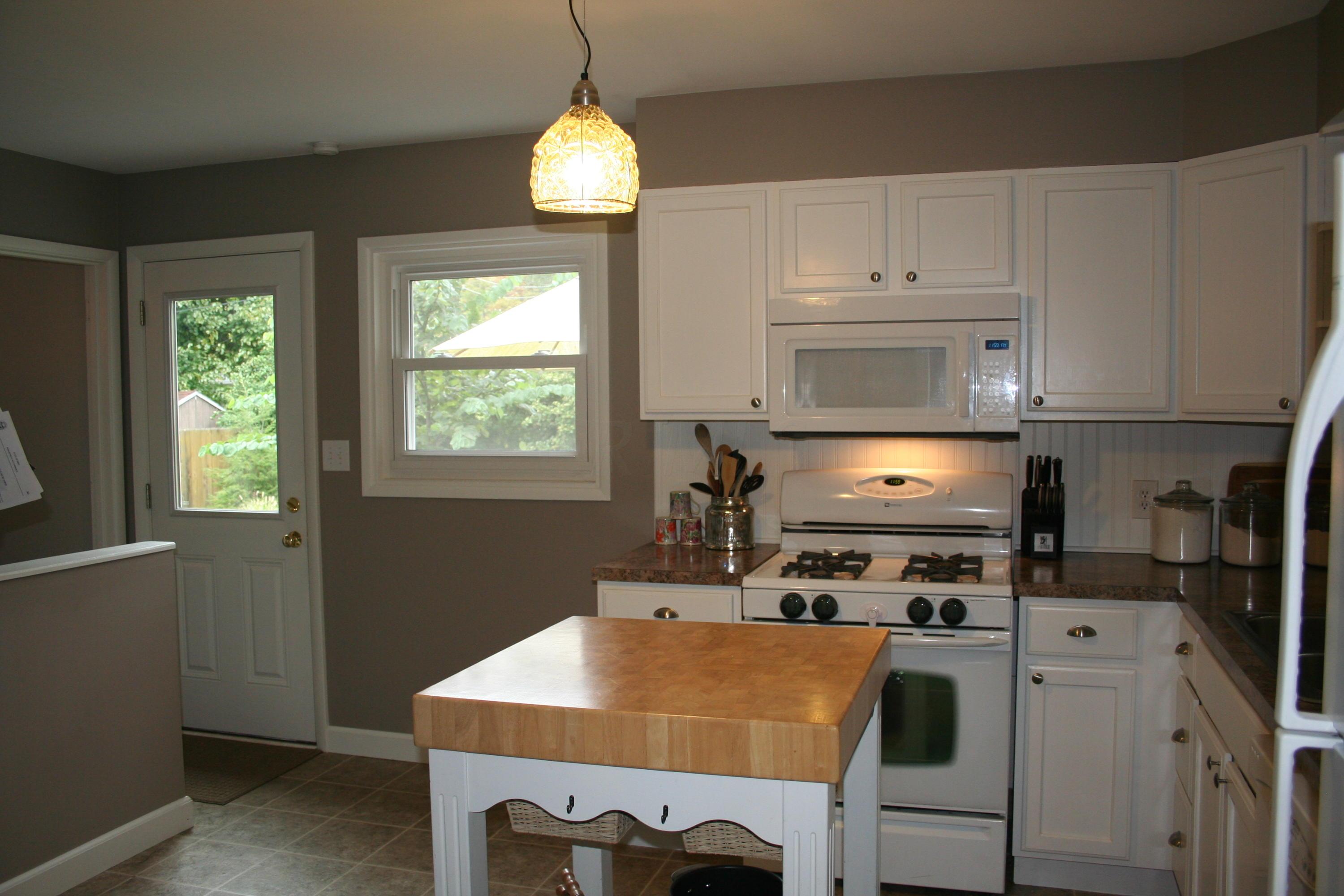 2772 Shrewsbury Road Columbus, OH 43221 - Photo 10 of 25