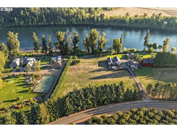 $1,595,000 | 35960 Northeast Wilsonville Road, Newberg, OR 97132