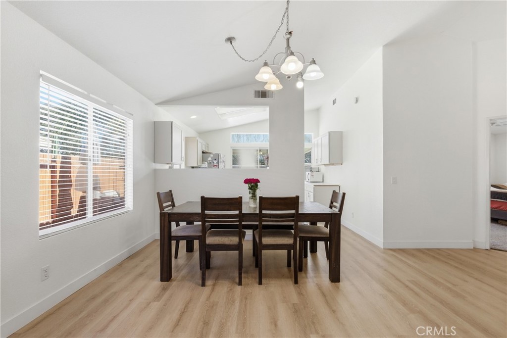 44462 Cayenne Trail Temecula, CA 92592 - Photo 6 of 28 DINING AREA #2