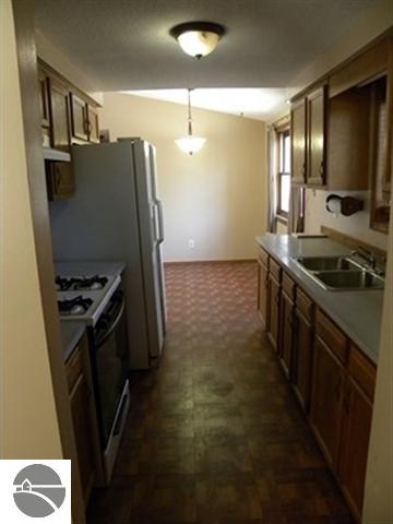 5075 South Vandecar Road Mount Pleasant, MI 48858 - Photo 13 of 20 1743246-12.JPG
