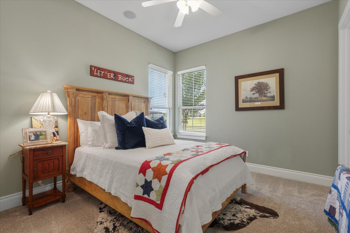 4140 County Road 467 Elgin, TX 78621 - Photo 10 of 40
