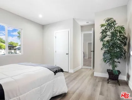 $3,650 | 6651 Aldea Avenue, Lake Balboa, CA 91406