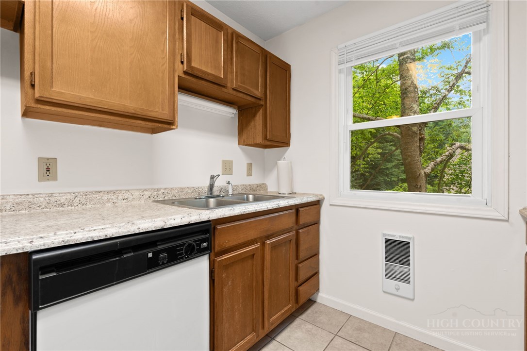 500 Poplar Grove Road Boone, NC 28607 - Photo 14 of 47