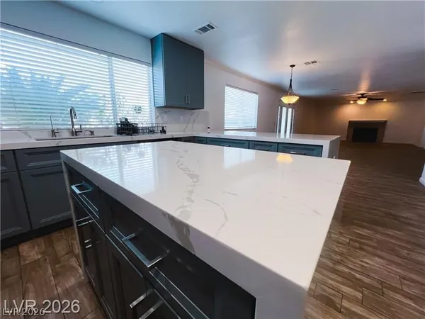 $2,964 | 1460 Covelo Court, Las Vegas, NV 89146